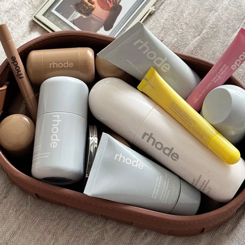 Rhode Lip Gloss Collection — Voedend, Hydraterend & Langdurig Stralend